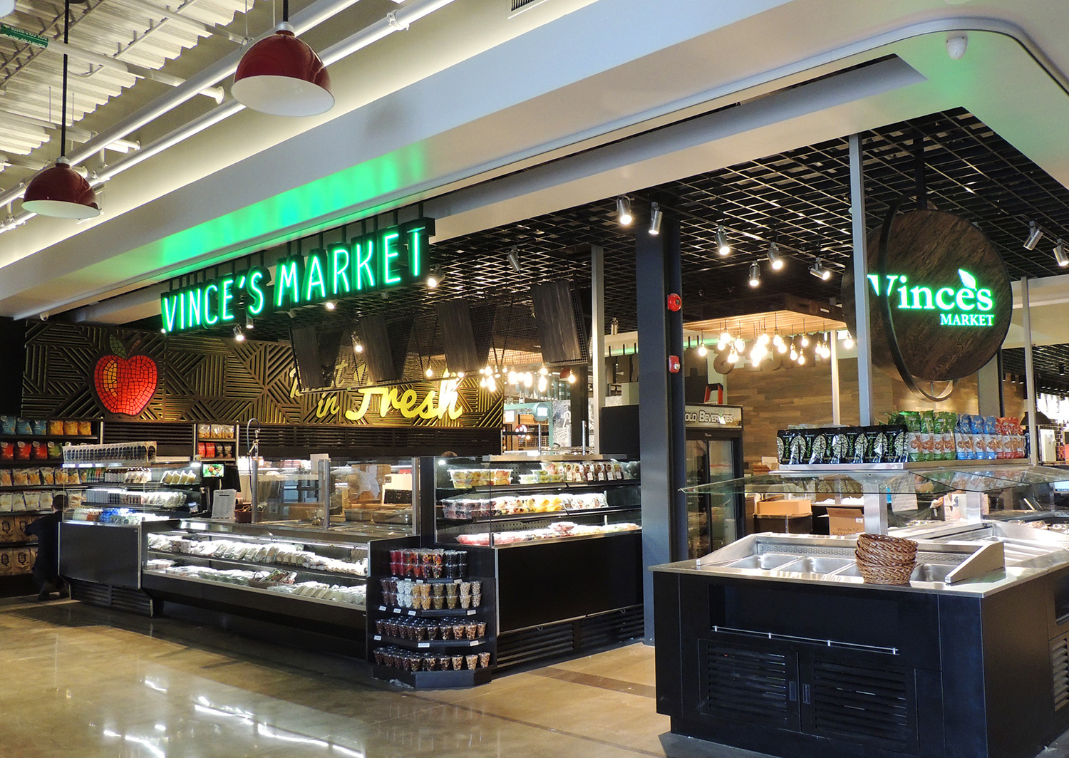 Vince’s opens at Upper Canada Mall