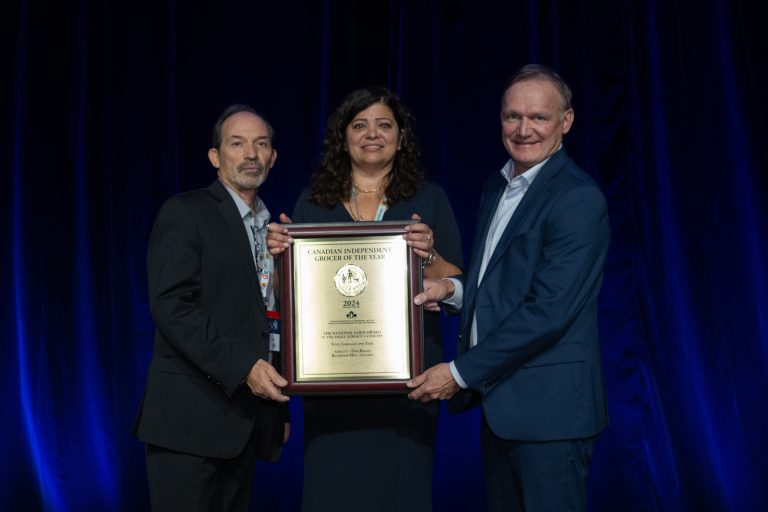Vince Lobuglio and Team, Greco's Fresh Markets – Oak Ridges accepting the National Gold Award, Small Surface Category, 2024