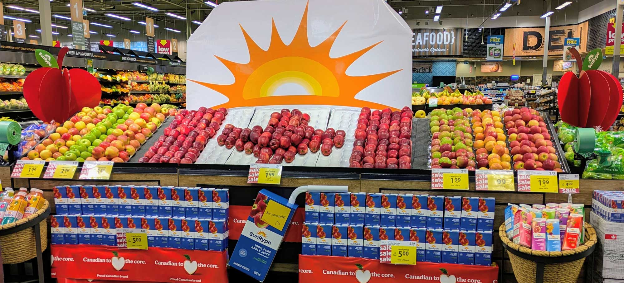 Perimeter Display, Medium Surface Gold: Save-on-Foods – Regina South, Regina, SK